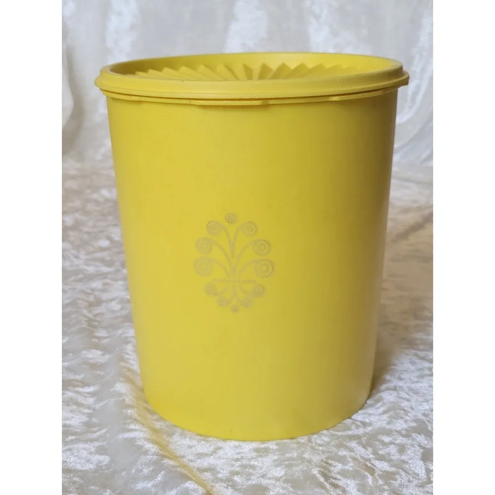 4 Vtg Tupperware Daffodil Sun Yellow Canister Set Sunburst Lids 805 807 809 811